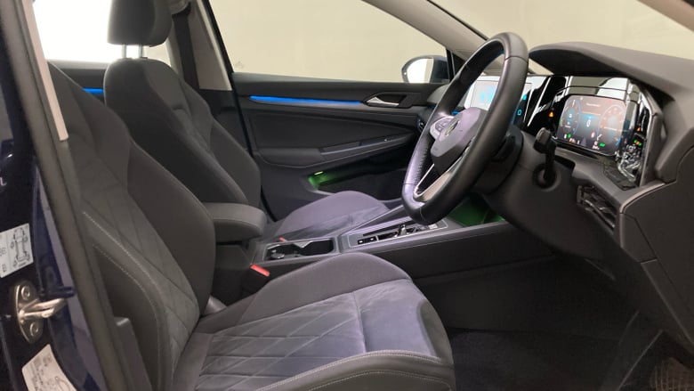 Volkswagen Golf 1.4 TSI eHybrid Style 5dr DSG Hatchback